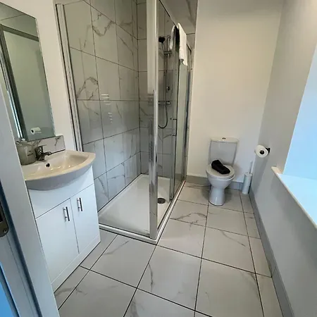 5 Bed Sleeps 5 Blackhall קילדייר